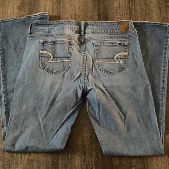 Ladies American eagle Jeans - Picture 3 of 8